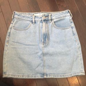 Jean skirt- light wash